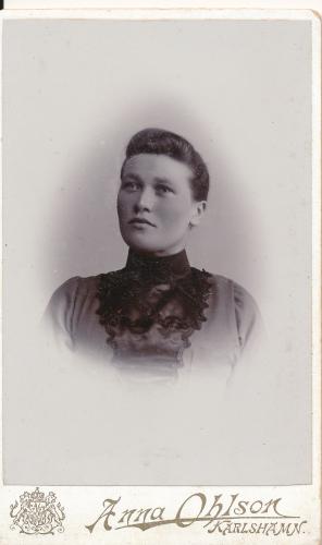 karlshamn-anna-ohlson-kvinna-001