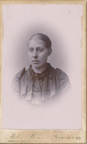 norrkoping-atelier-rosen-kvinna-0046