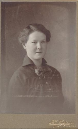 katrineholm-h-cederin-kvinna-0003