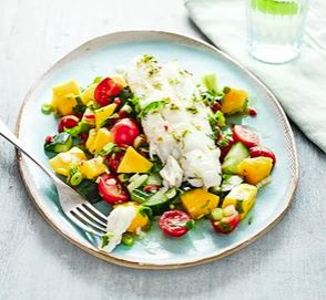 Cod with cucumber, avocado & salsa salad 0 (0)